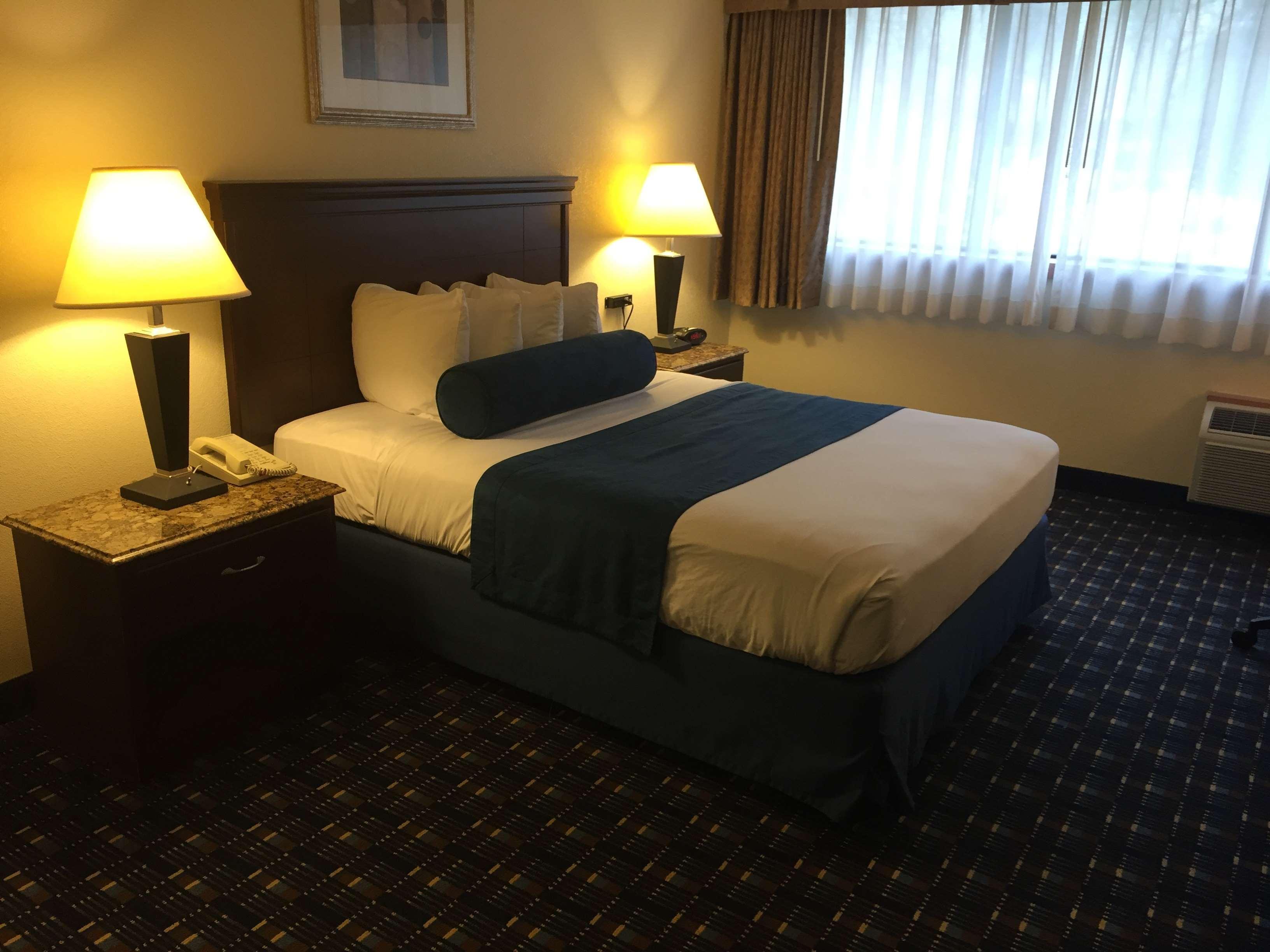 Western & Hotel Reading